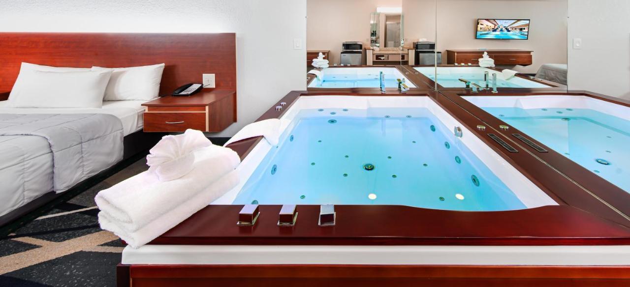 Grand Marquis Waterpark Hotel & Suites Wisconsin Dells Zewnętrze zdjęcie